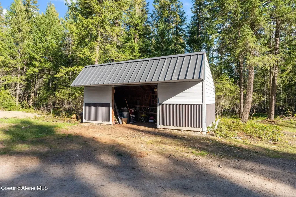 883 Mountain View Road Clark Fork ID 83811
