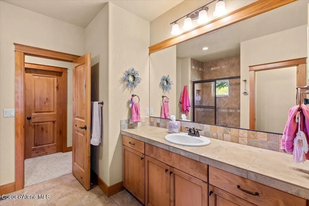 13434 N Abeja Road Rathdrum ID 83858