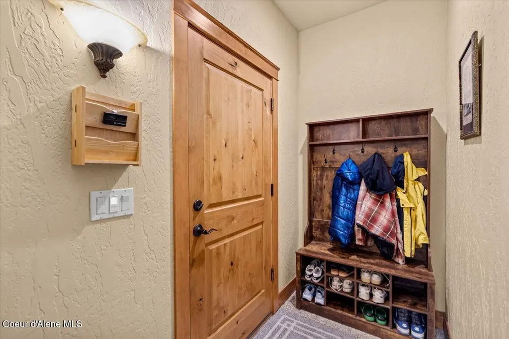 13434 N Abeja Road Rathdrum ID 83858