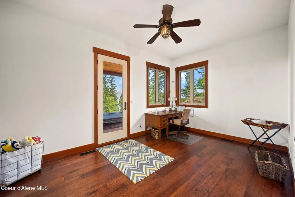 645 Eagle Crest Drive Sagle ID 83860