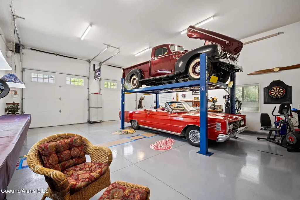 645 Eagle Crest Drive Sagle ID 83860
