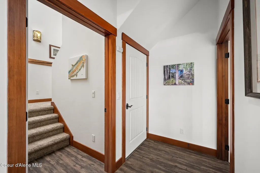 645 Eagle Crest Drive Sagle ID 83860