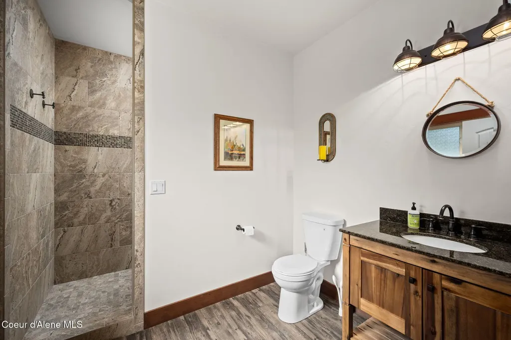 645 Eagle Crest Drive Sagle ID 83860
