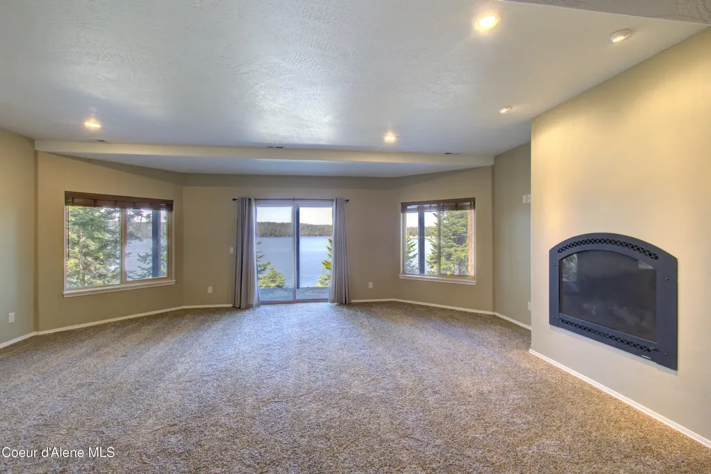7833 E Burley Court Hayden ID 83835
