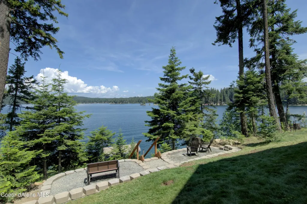 7833 E Burley Court Hayden ID 83835