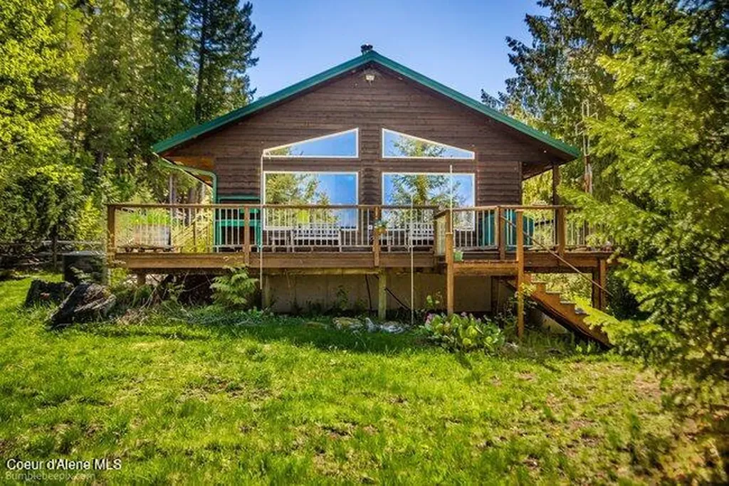 407 Spyglass Hill Road Careywood ID 83809