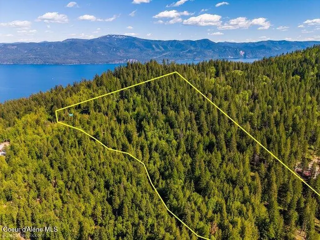 407 Spyglass Hill Road Careywood ID 83809