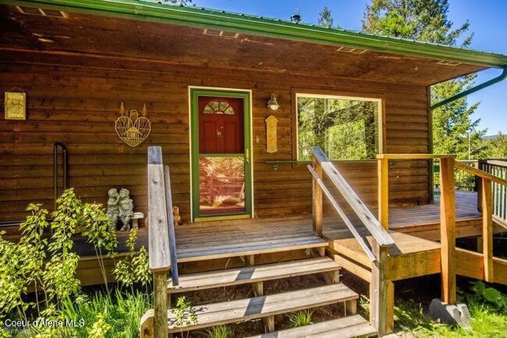 407 Spyglass Hill Road Careywood ID 83809