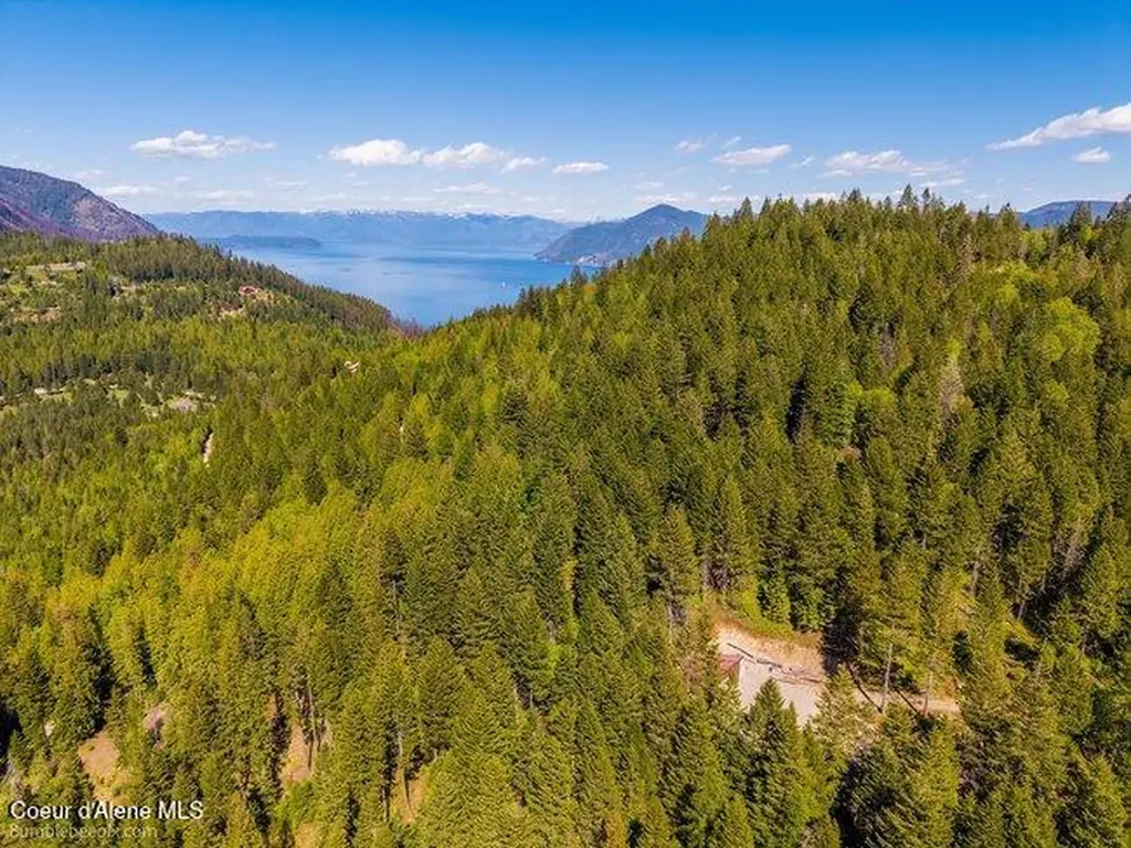 407 Spyglass Hill Road Careywood ID 83809