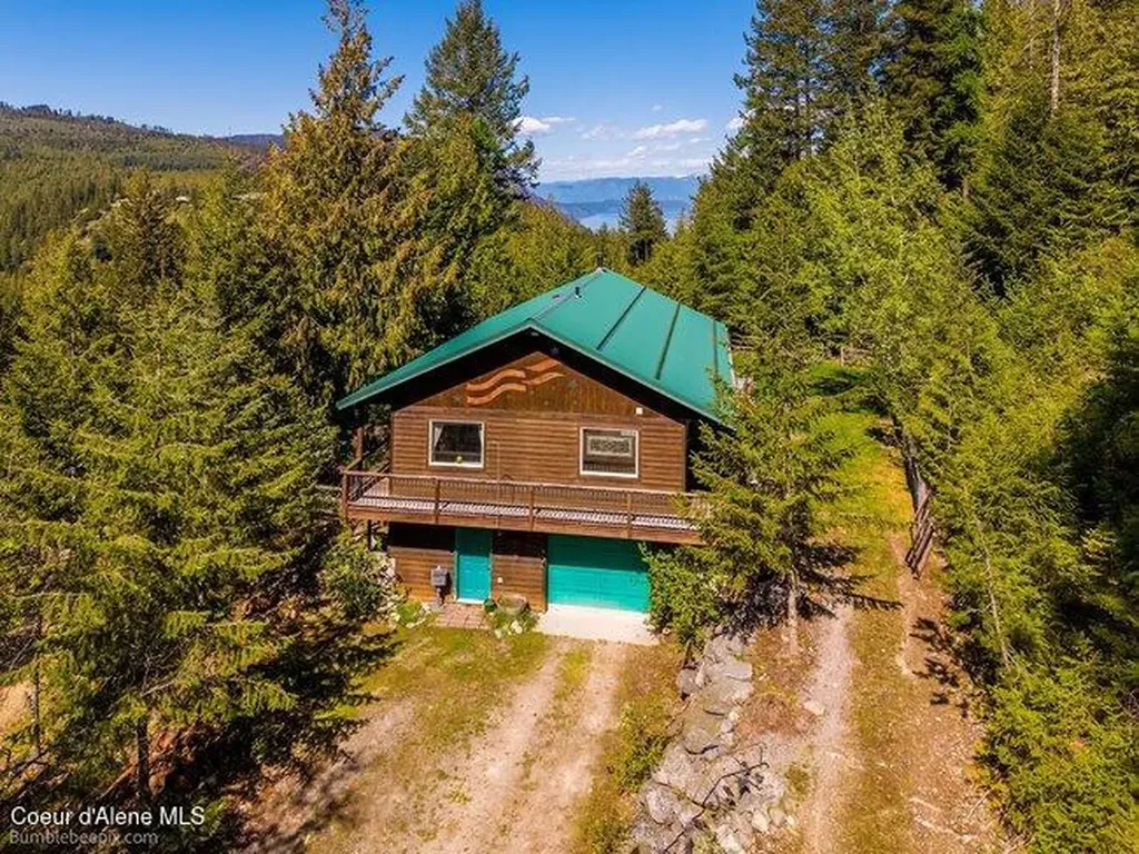 407 Spyglass Hill Road Careywood ID 83809