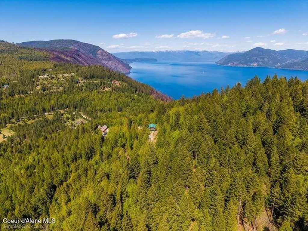 407 Spyglass Hill Road Careywood ID 83809