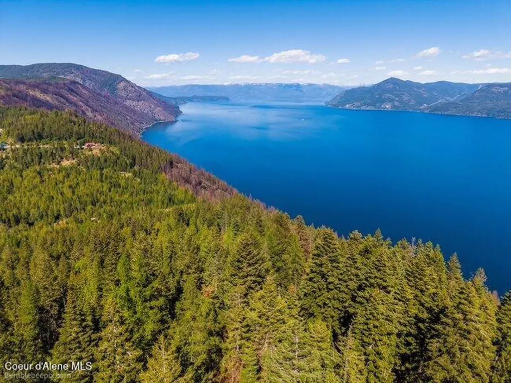 407 Spyglass Hill Road Careywood ID 83809
