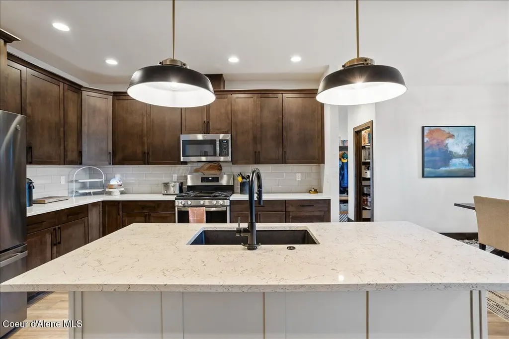 207 Madera Drive Sandpoint ID 83864