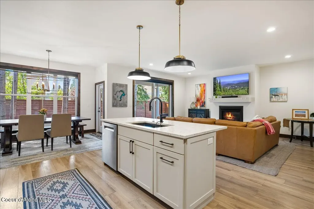207 Madera Drive Sandpoint ID 83864