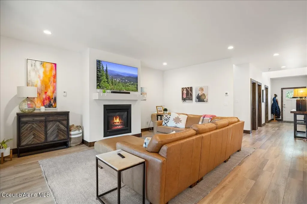 207 Madera Drive Sandpoint ID 83864