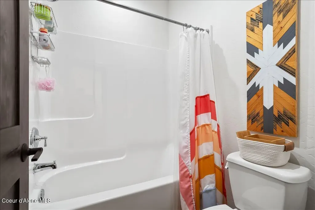 207 Madera Drive Sandpoint ID 83864