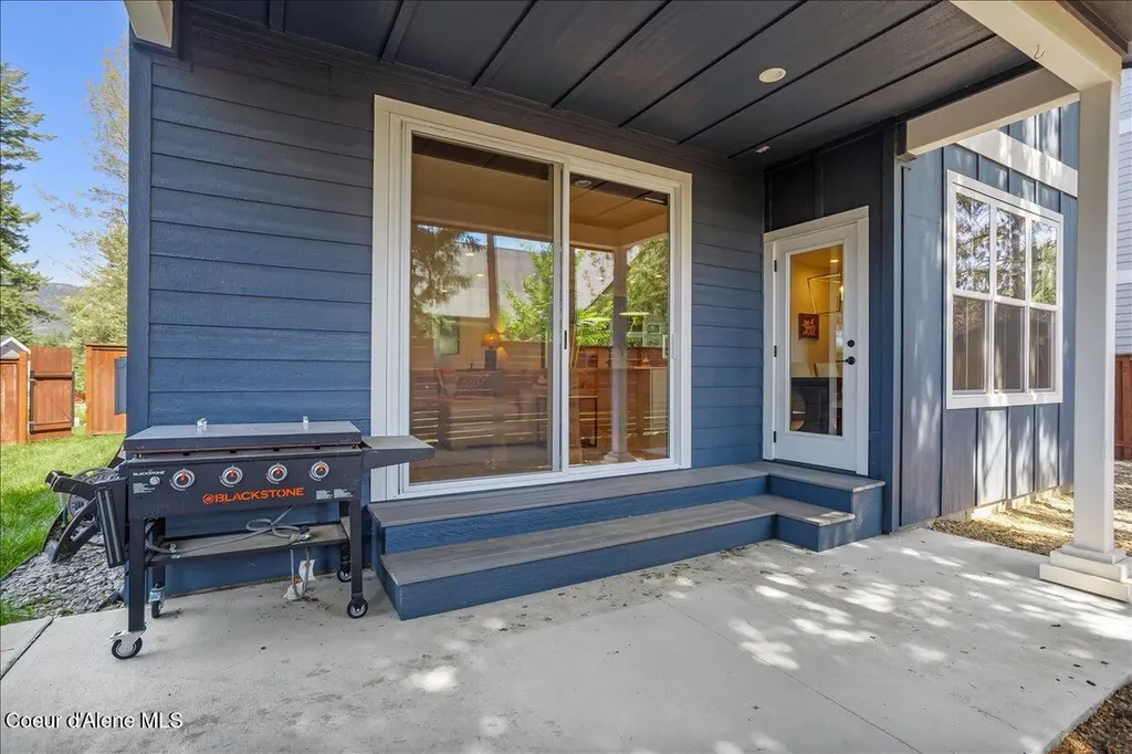 207 Madera Drive Sandpoint ID 83864