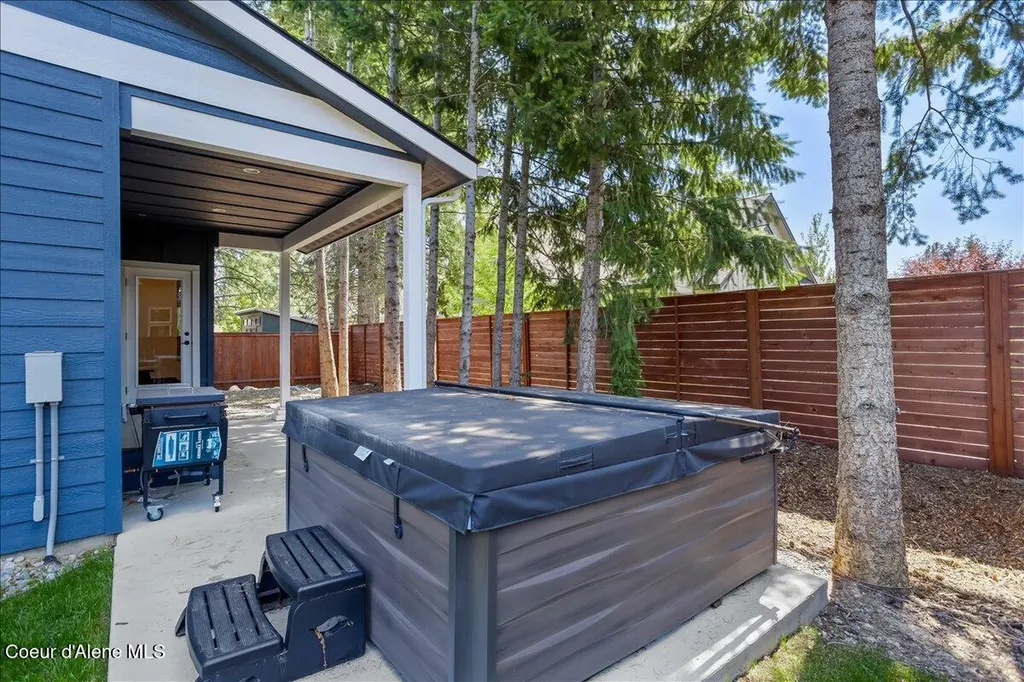 207 Madera Drive Sandpoint ID 83864