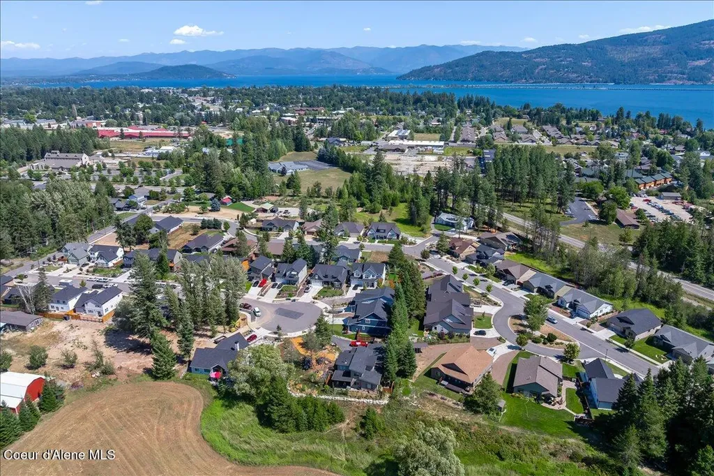 207 Madera Drive Sandpoint ID 83864