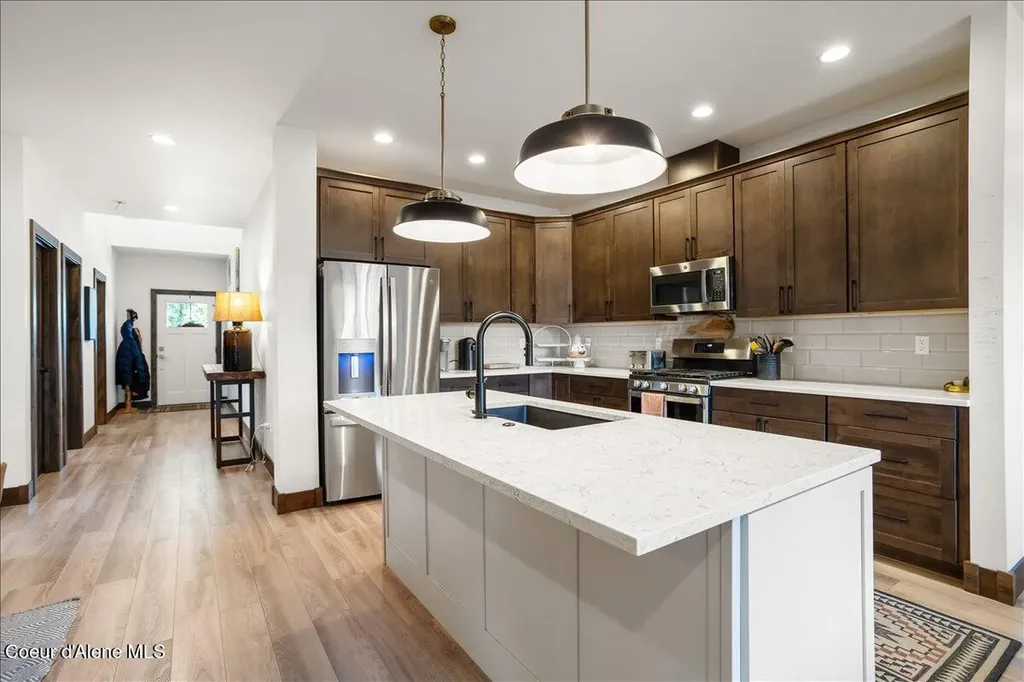 207 Madera Drive Sandpoint ID 83864