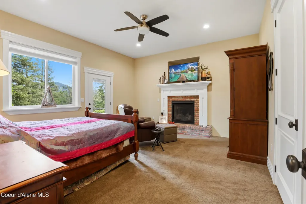 15183 N Morgan Lane Hayden ID 83835
