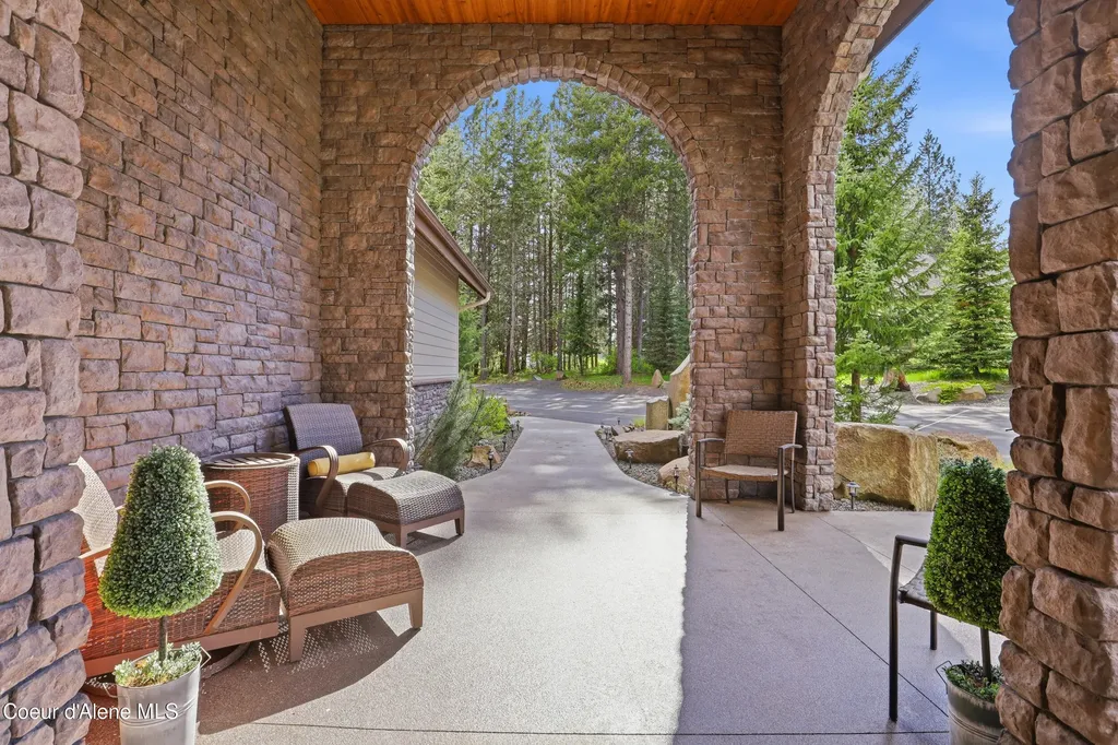 15183 N Morgan Lane Hayden ID 83835