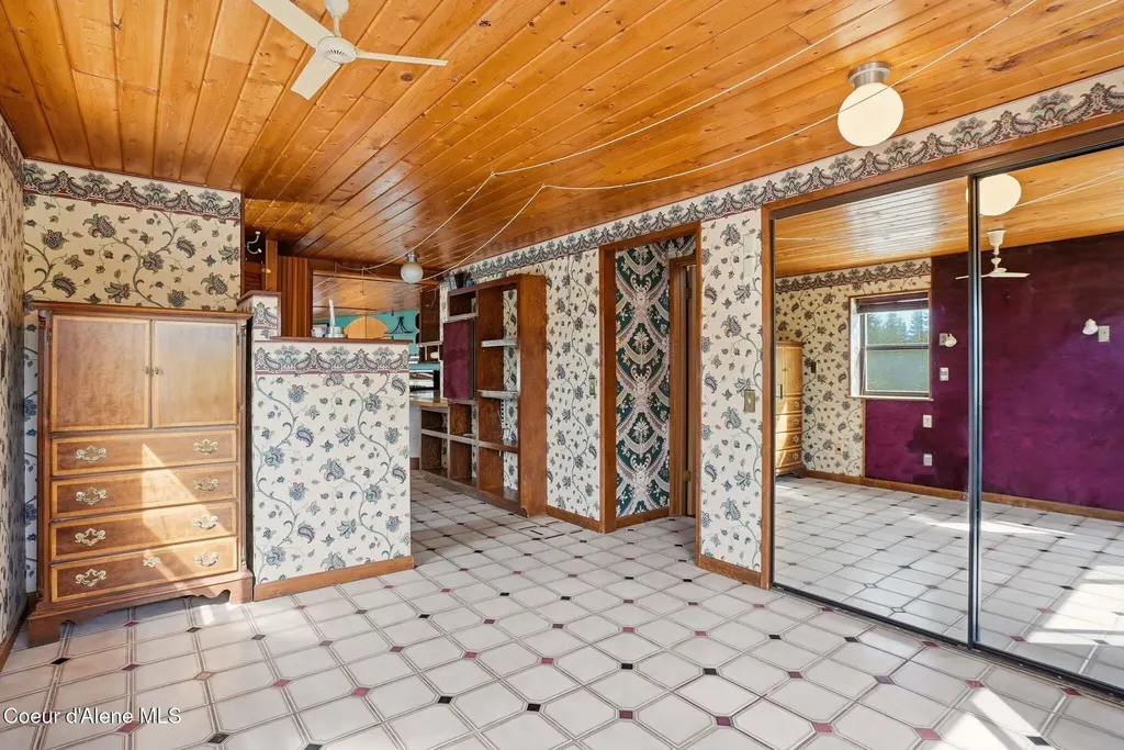 1395 Rolling Thunder Ridge Road Sandpoint ID 83864
