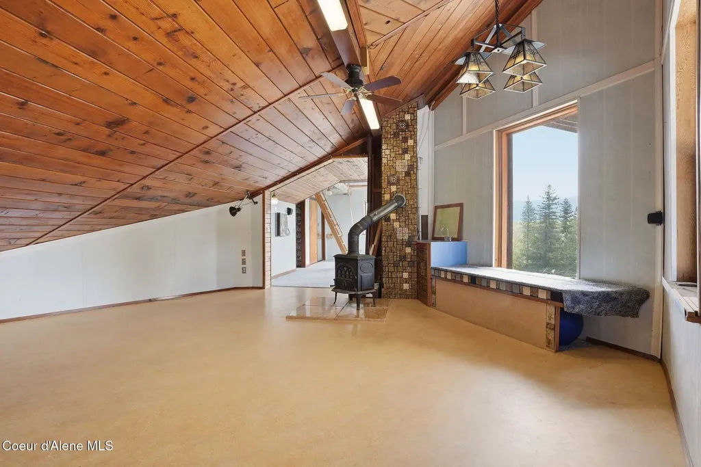 1395 Rolling Thunder Ridge Road Sandpoint ID 83864
