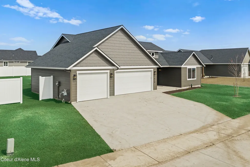 11699 N Simmons Lane Rathdrum ID 83858