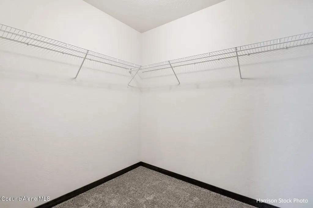 11699 N Simmons Lane Rathdrum ID 83858