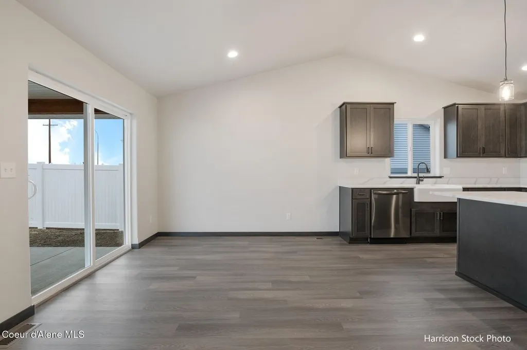 11699 N Simmons Lane Rathdrum ID 83858
