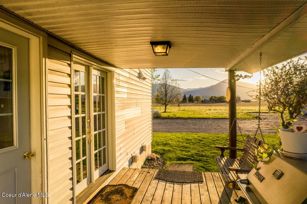 407 Fawn Lane Bonners Ferry ID 83805