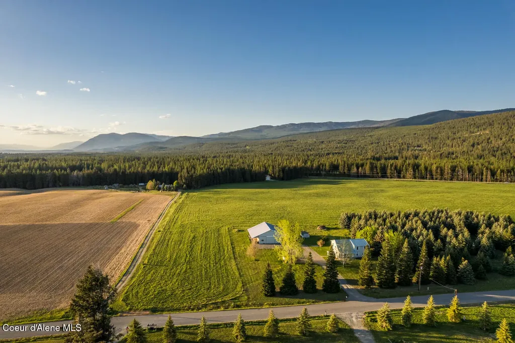 407 Fawn Lane Bonners Ferry ID 83805