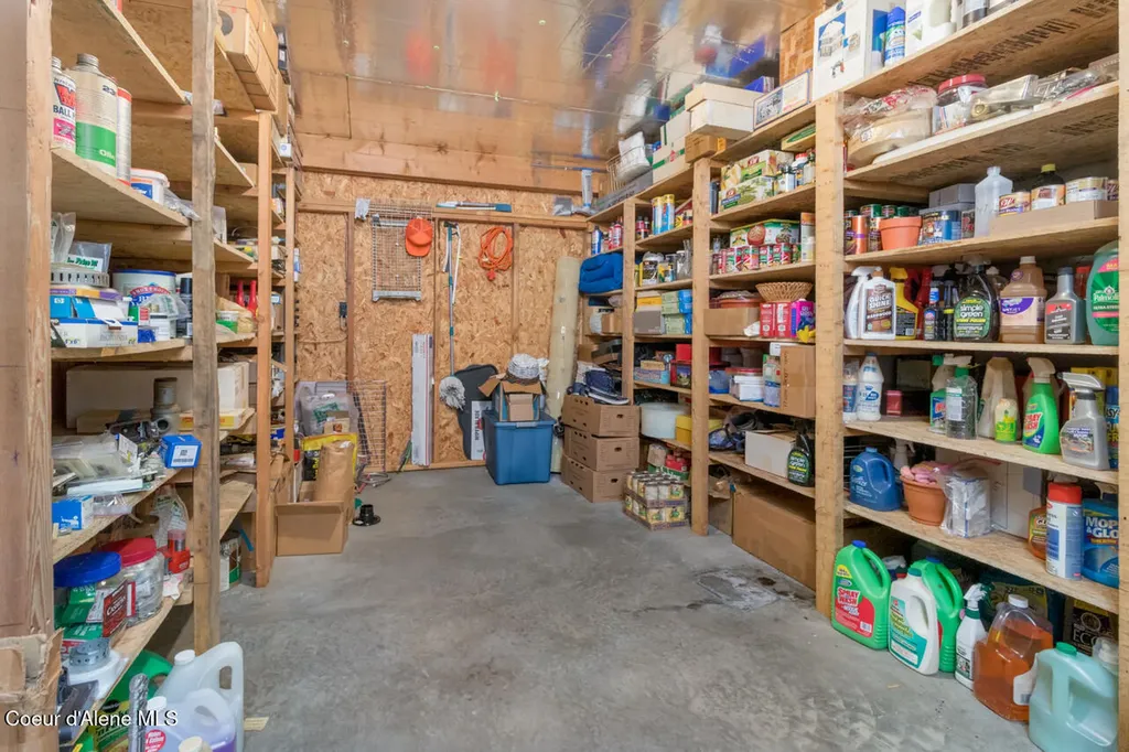 407 Fawn Lane Bonners Ferry ID 83805