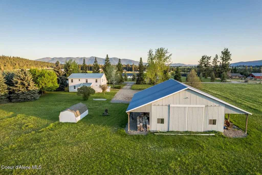 407 Fawn Lane Bonners Ferry ID 83805