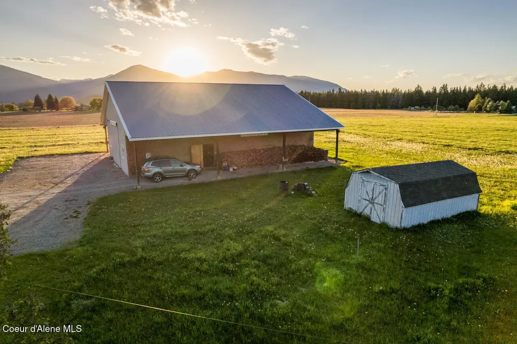 407 Fawn Lane Bonners Ferry ID 83805