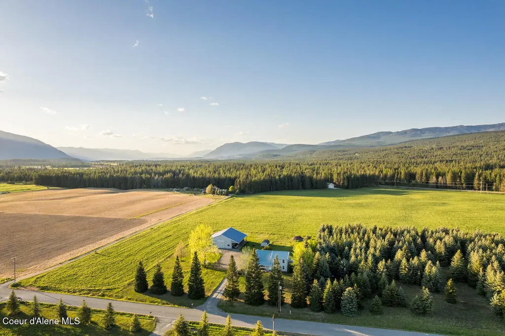 407 Fawn Lane Bonners Ferry ID 83805
