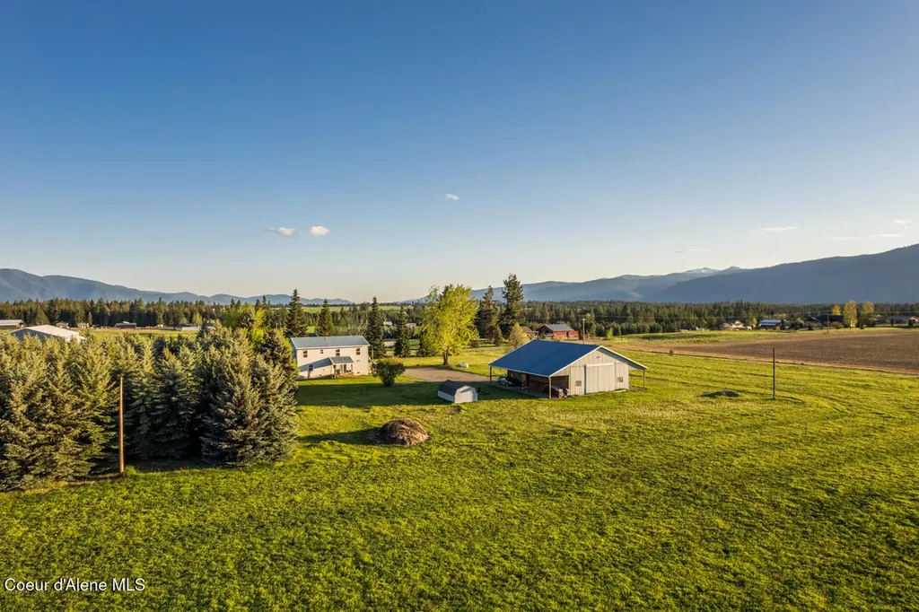407 Fawn Lane Bonners Ferry ID 83805