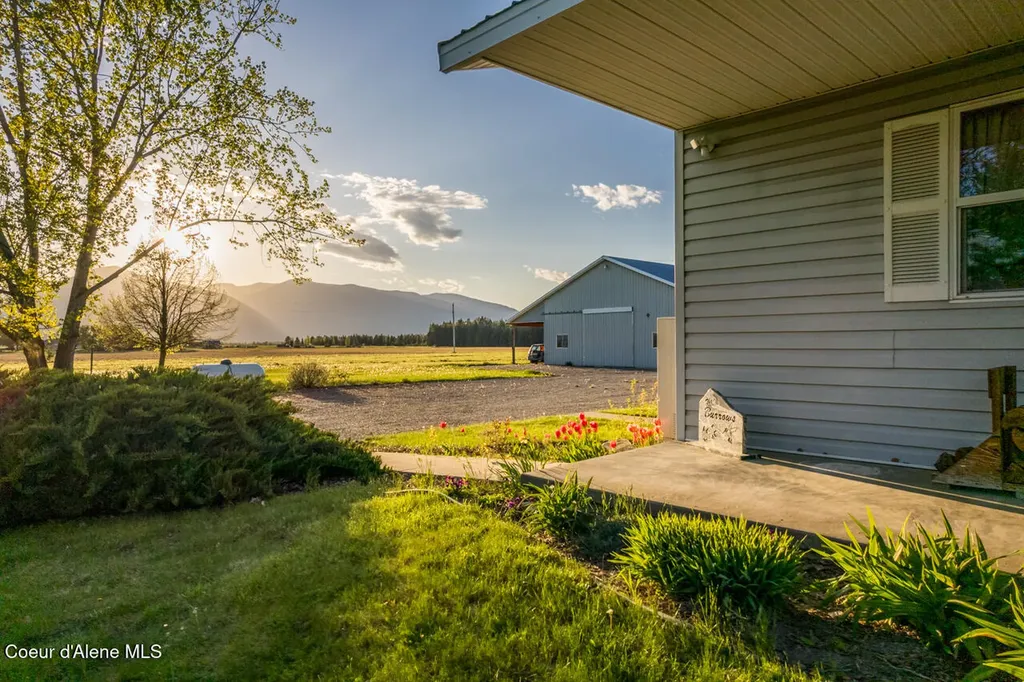 407 Fawn Lane Bonners Ferry ID 83805