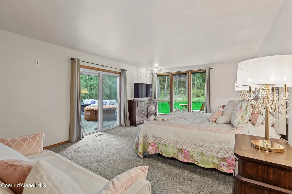 5999 E Roger Drive Post Falls ID 83854