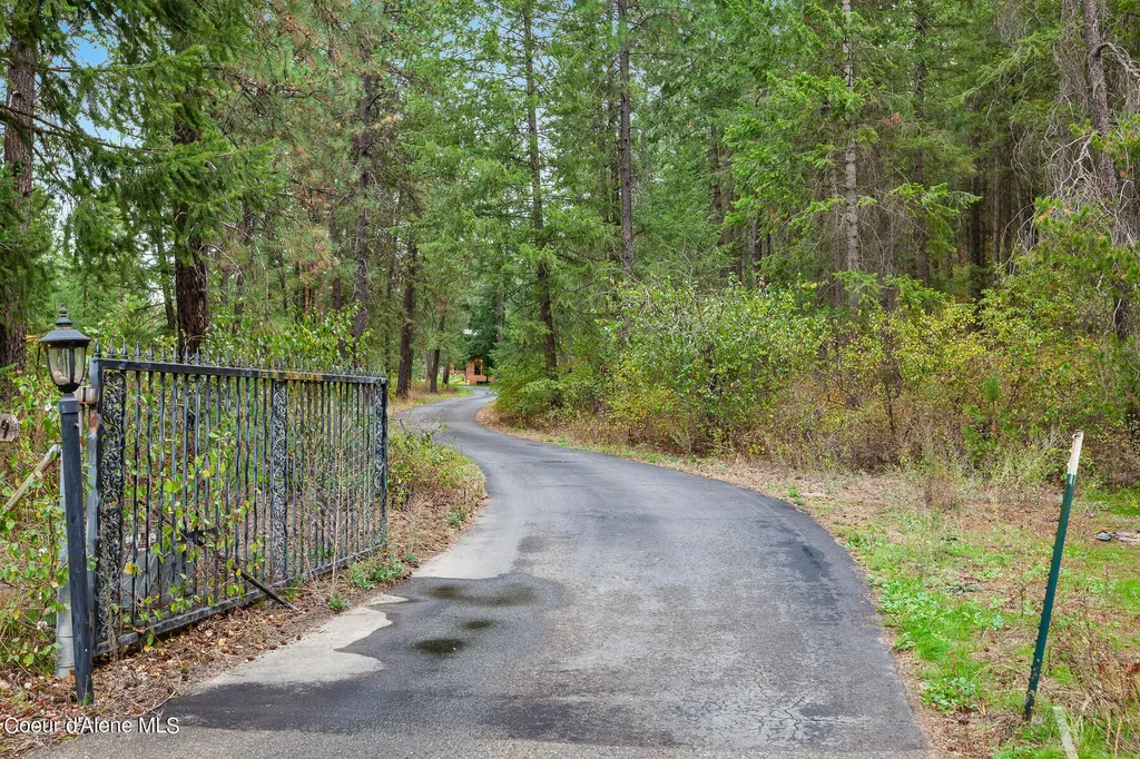 5999 E Roger Drive Post Falls ID 83854