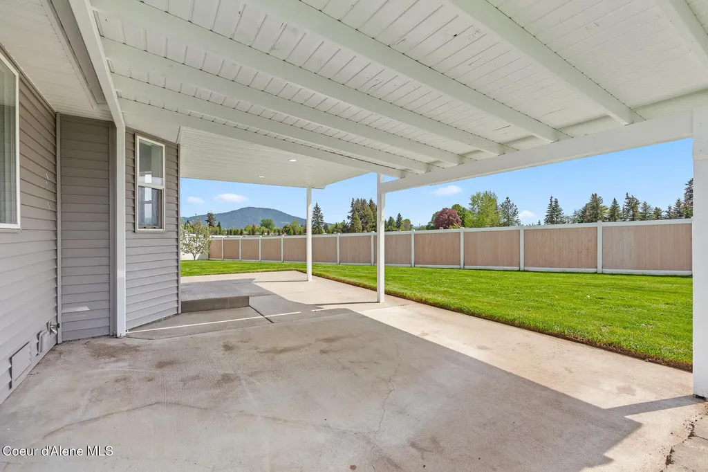 11984 N Stinson Drive Hayden ID 83835
