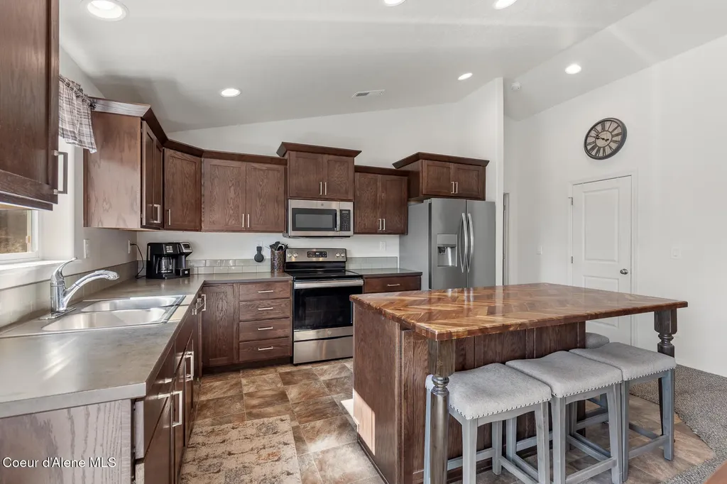 7316 W Radford Lane Worley ID 83876
