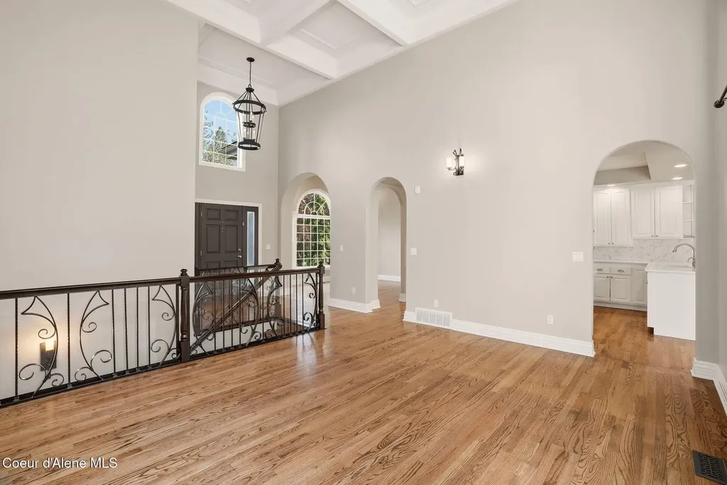 1611 E Heritage Lane Spokane WA 99208