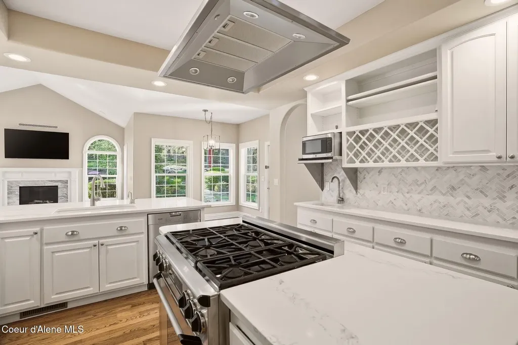 1611 E Heritage Lane Spokane WA 99208