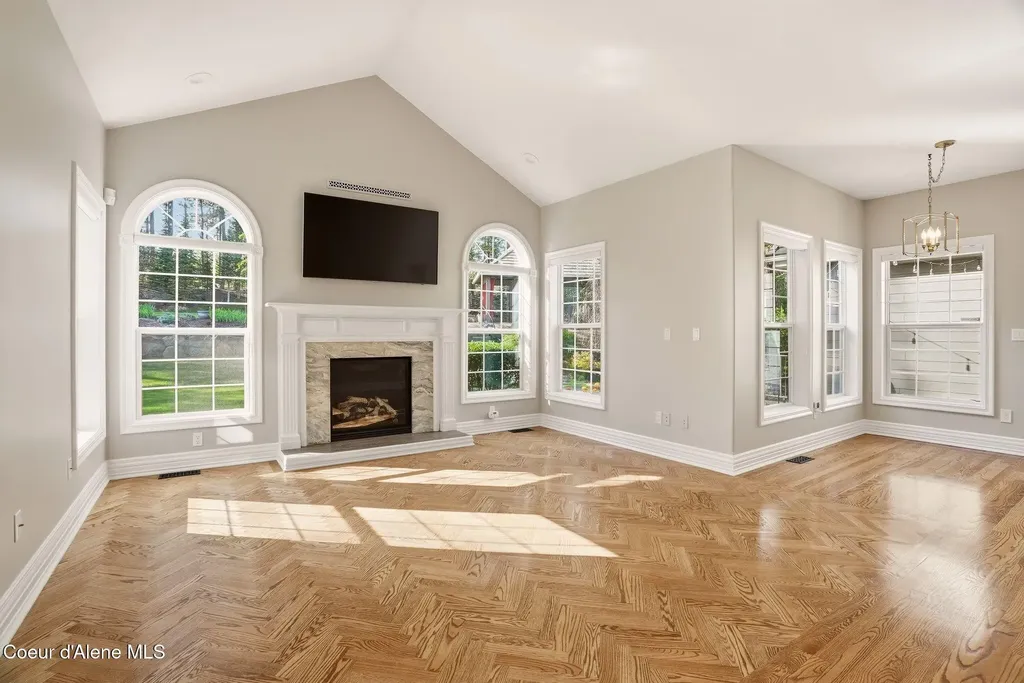 1611 E Heritage Lane Spokane WA 99208