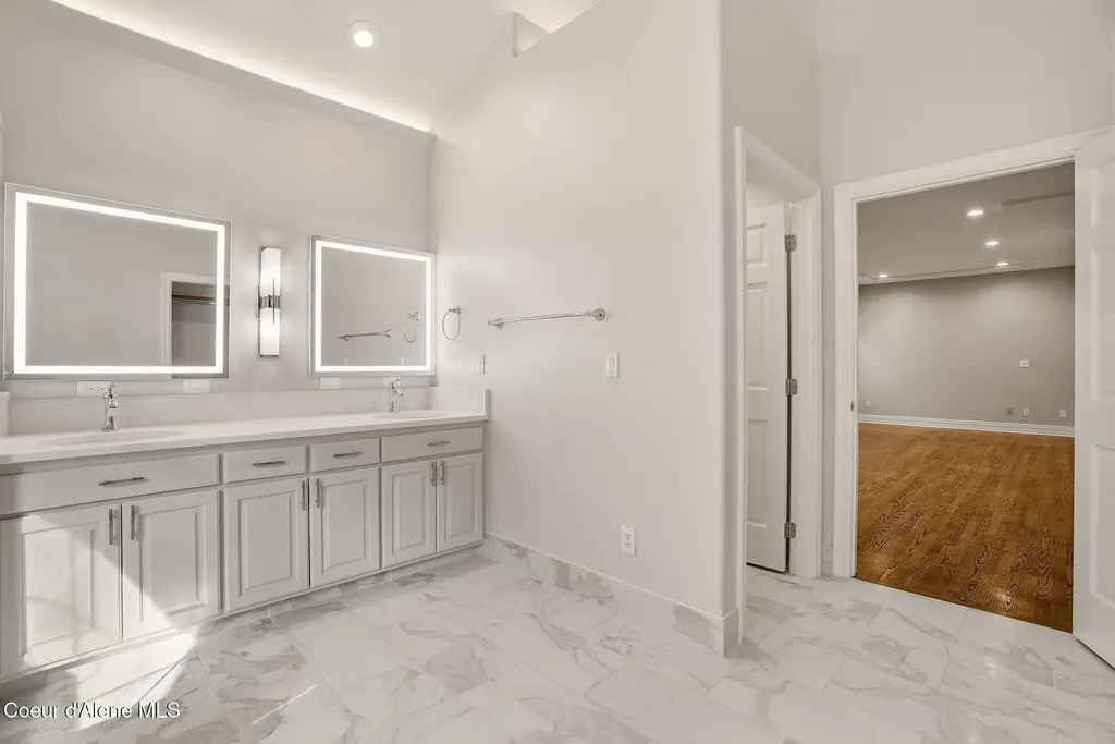 1611 E Heritage Lane Spokane WA 99208