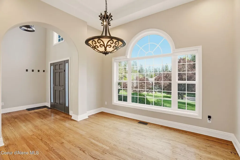 1611 E Heritage Lane Spokane WA 99208