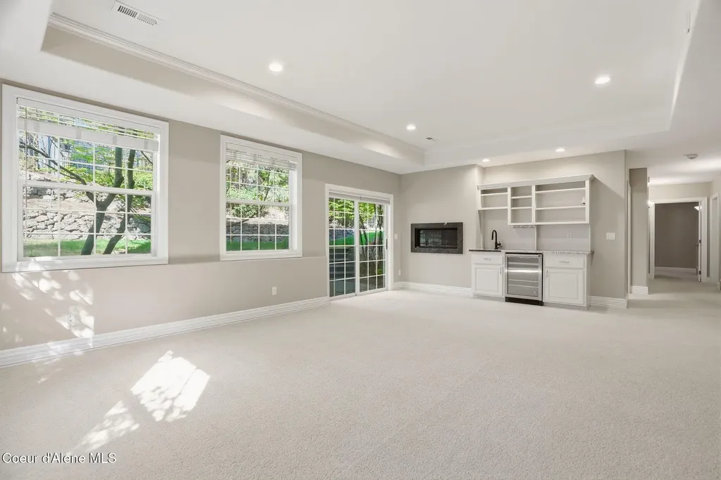 1611 E Heritage Lane Spokane WA 99208