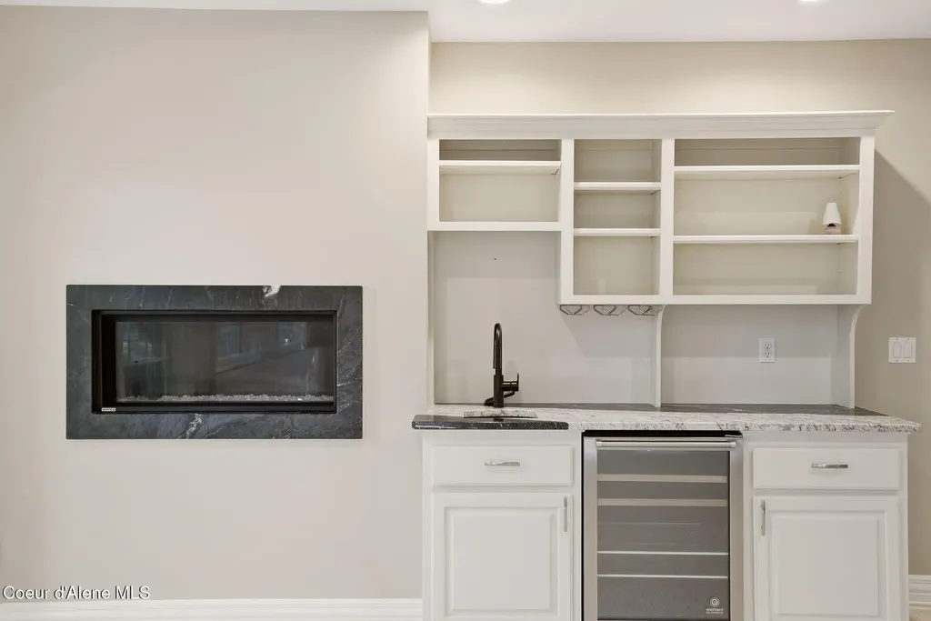 1611 E Heritage Lane Spokane WA 99208